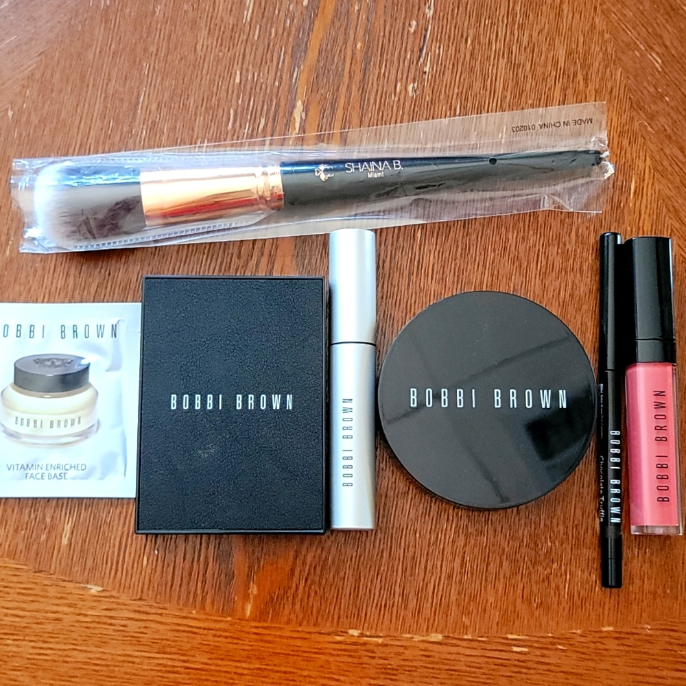 Bobbi Brown makeup bundle w/ Shaina B. Blush brush